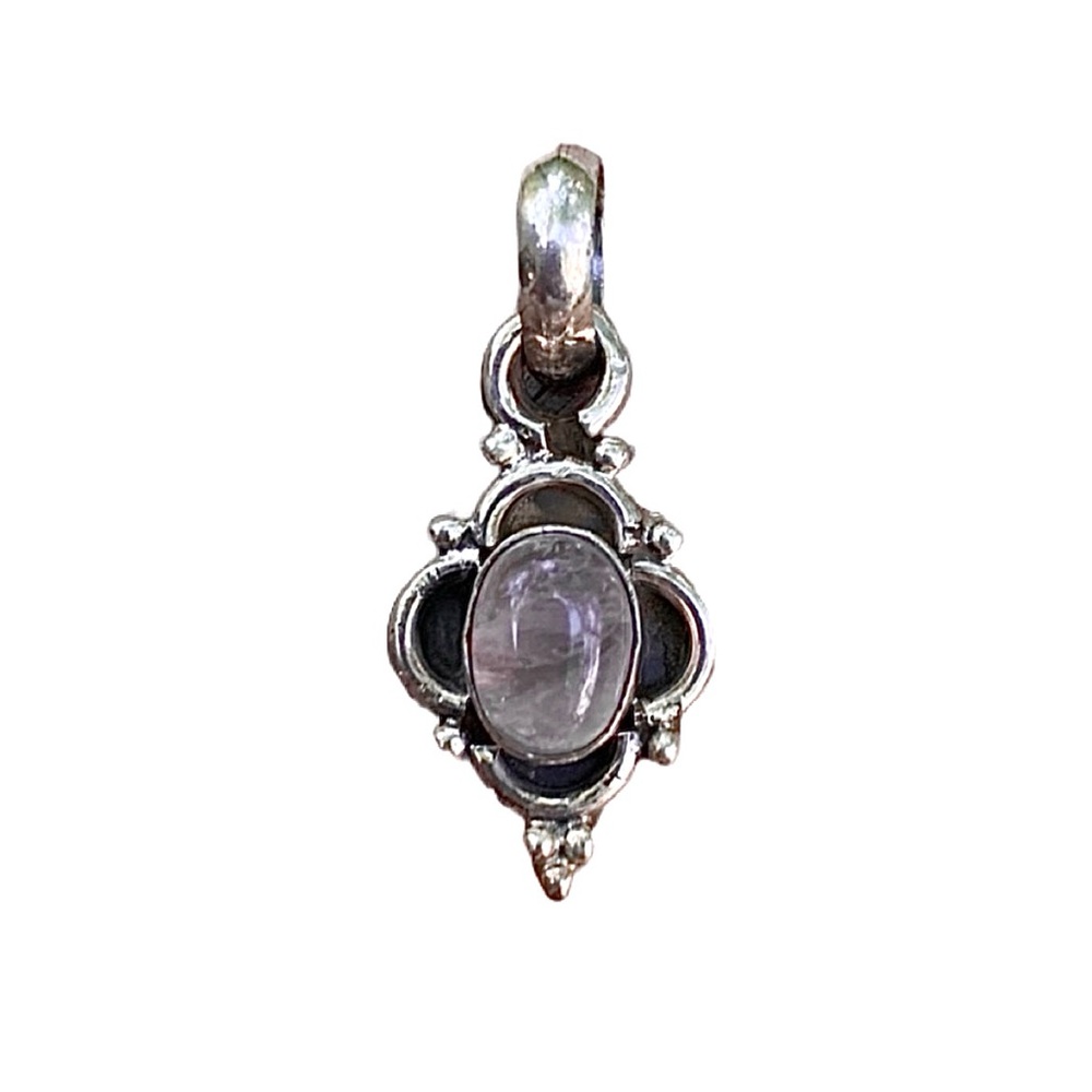 Vintage Pale purple Amethyst pendant. Small.